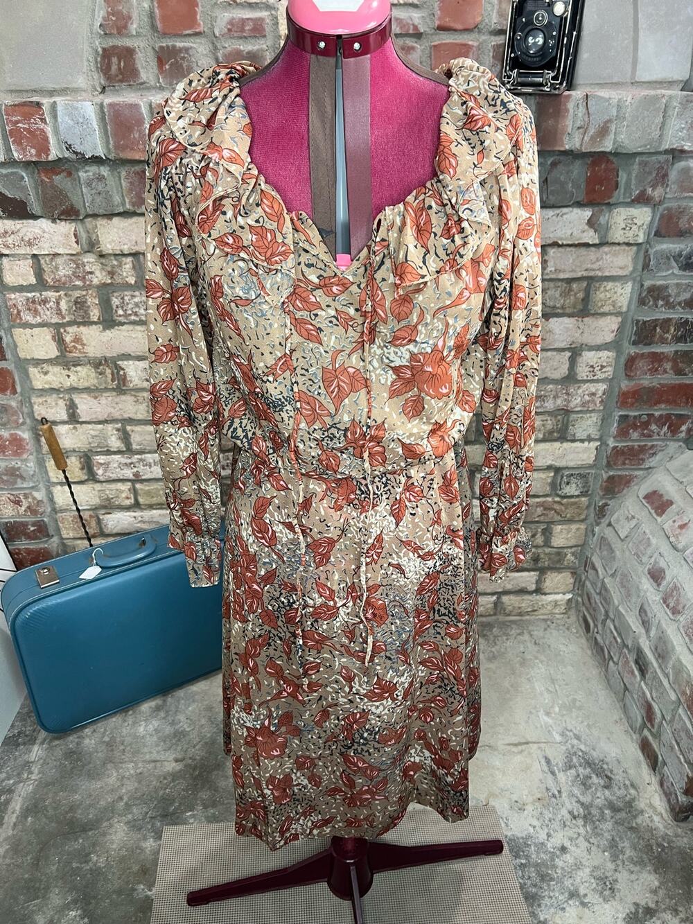 shirtwaist dress 1980s sheer ruffle collar sz 14 rust tan